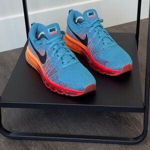Nike Kids Sneakers in Blue and Orange